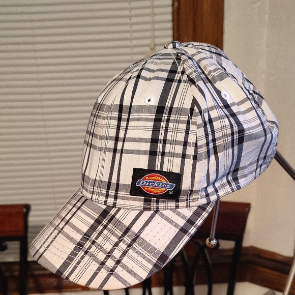 Dickies Other - Dickies Genuine Fitted OSFM White Plaid Baseball Hat Tek Flex Headband Unisex
